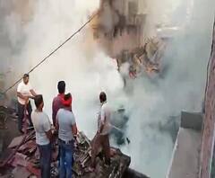 प्रयागराज के गोदाम में लगी भीषण आग 