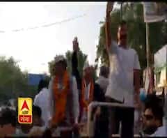 फिर पिटे दिल्ली के सीएम, रोड शो के दौरान शख्स ने अरविंद केजरीवाल को जड़ा थप्पड़
