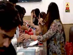 जानिए कैसे किया जाता है नेल एक्सटेंशन और नेल एक्सटेंशन का क्या है सही तरीका ? | ABP Uncut Beauty