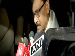 Shiv Sena leader Sanjay Raut arrives at party chief Uddhav Thackeray's residence