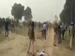 उन्नाव किसान प्रदर्शन: प्रियंका गांधी ने यूपी सरकार पर साधा निशाना, कहा- शर्म से आंखे झुक जानी चाहिए