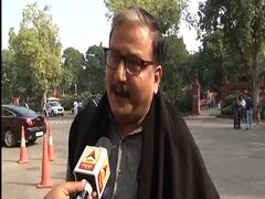 Uddhav Thackeray के शपथग्रहण को लेकर गवर्नर की आपत्ति पर Manoj Jha ने उठाए सवाल