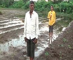 अतिवृष्टीत पिकांचे नुकसान झालेल्या शेतकर्यांच्या तोंडून राजकीय परिस्थितीवर विश्लेषण | ABP Majha