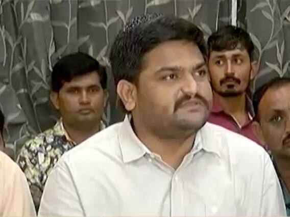 પક્ષપલટો કરવાને લઇને હાર્દિક પટેલે અલ્પેશ ઠાકોર પર શું લગાવ્યા મોટા આરોપ, જુઓ વીડિયો