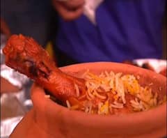 শিলিগুড়িতে জমে উঠেছে উত্তরের খাইবার পাস, লোভনীয় নানা পদের আয়োজন, চলবে আগামীকাল পর্যন্ত