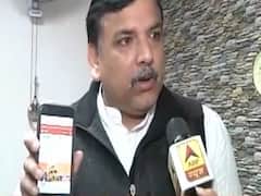 संजय सिंह का सवाल, पासवान और गजेंद्र सिंह शेखावत में कौन सच बोल रहा है?