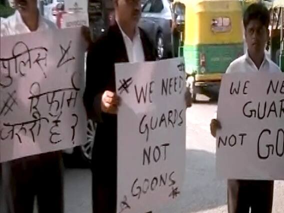 In every protest common man is treated as a pawn | Ghanti bajao 