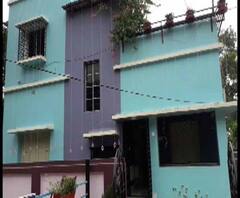 Reporter Stories: হাবড়ার বিডিওকে সস্ত্রীক বেঁধে ফ্রিজ থেকে খাবার খেয়ে অবাধে লুঠ দুষ্কৃতীদের