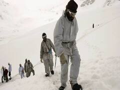 सियाचिन ग्लेशियर में एवलॉन्च से हादसा, 2 जवान शहीद