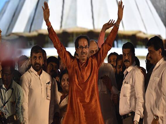 Uddhav govt has disrespected the Constitution? l Samvidhan Ki Shapath 