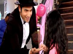 Muskaan: Ranauk has donned the avatar of magician 