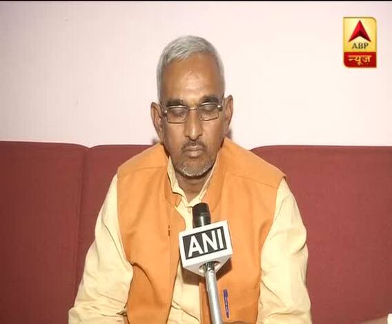 Sadhvi Pragya के बाद अब BJP MLA सुरेंद्र सिंह के विवादित बोल, 'गोडसे नहीं था आतंकवादी'