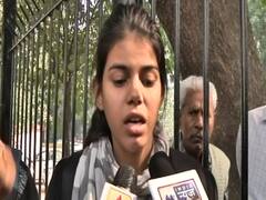 Anu Dubey ने बताया अपना दर्द- 'तीन लेडी कोंस्टेबल मेरे ऊपर चढ़ी थीं, मुझे नाख़ून मारे'