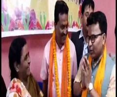 উপনির্বাচনের মুখে ধাক্কা খেল তৃণমূল, দল ছেড়ে বিজেপিতে যোগ দিলেন খড়গপুর পুরসভার এক কাউন্সিলর 