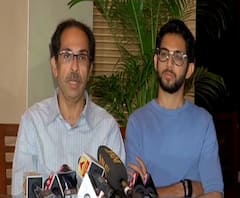 Uddhav Thackeray PC | भाजप-पीडीपी, भाजप-नीतीश यांची आघाडी कशी झाली?, उद्धव ठाकरेंचा सवाल | ABP Majha