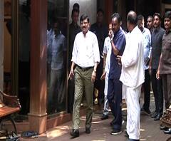 Raut-Pawar | सत्तास्थापनेसंदर्भात सिल्व्हर ओकवर खलबतं, शिवसेना खासदार संजय राऊत शरद पवारांच्या भेटीला | ABP Majha 