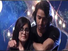 Yeh Rishtey Hain Pyaar Ke: Stars Abir & Mishti's Complicated Turn | Hot News Full Episode 