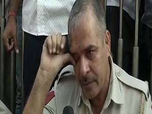 Will helpless Delhi police officials be heard? | Seedha Sawal (05.11.2019)