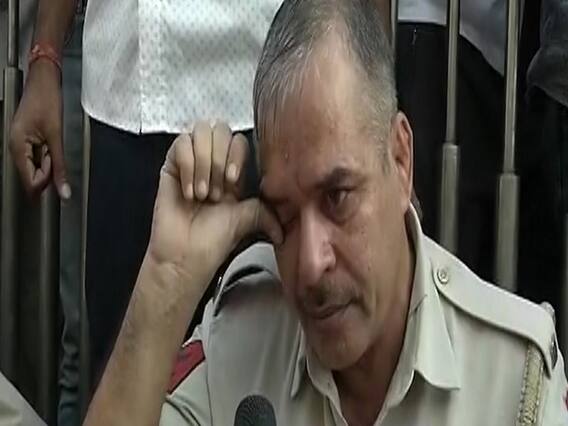 Will helpless Delhi police officials be heard? | Seedha Sawal (05.11.2019)