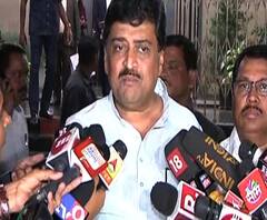 Ashok Chavan | अजित पवार बैठकीतून अचानक बाहेर पडले, अशोक चव्हाण म्हणतात... | ABP Majha 