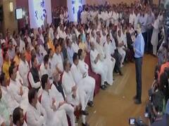 Maharashtra: Hyatt Hotel में पवार खेमे का शक्ति प्रदर्शन