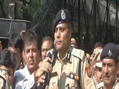 Delhi की सड़कों पर आयी 'कानून और व्यवस्था' की लड़ाई