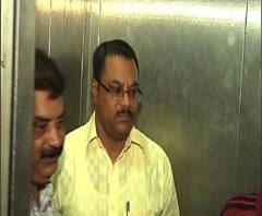 Reporter Stories: সারদাকাণ্ডে আইপিএস অফিসার অর্ণব ঘোষকে ফের জিজ্ঞাসাবাদ সিবিআইয়ের, উধাও হওয়া লাল ডায়েরি ও হার্ড ডিস্ক নিয়ে প্রশ্ন