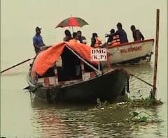 Reporter Stories: অতি শক্তিশালী ঘূর্ণিঝড়ে পরিণত বুলবুল, মোকাবিলার প্রস্তুতি রাজ্য ডিজাস্টার ম্যানেজমেন্ট টিমের