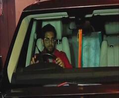 Aaditya Thackeray | आदित्य ठाकरेंचा रात्रभर शिवसेना आमदारांसोबत मु्क्काम | ABP MAJHA