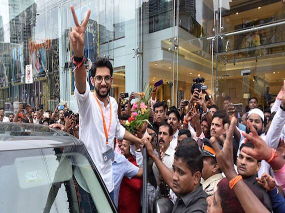 Maharashtra: Uddhav के CM बनने पर बेटे Aditya Thackeray ने जाहिर की खुशी, बोले- शब्द नहीं बताने के लिए