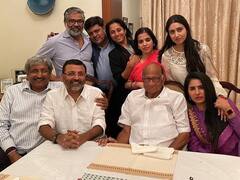 Sharad Pawar की एक तस्वीर से राजनीति में नए कयास । Namaste Bharat