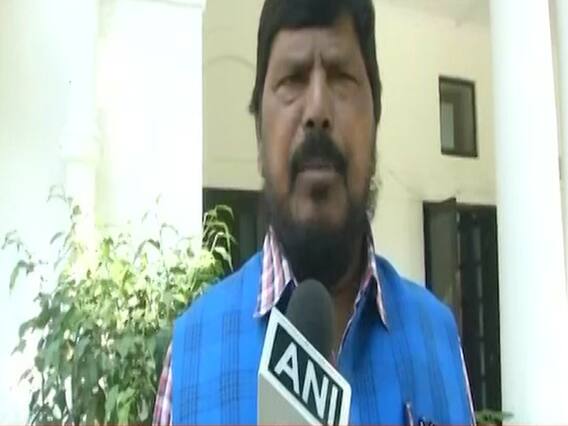 Ramdas Athawale ने Maharashtra में सरकार बनाने को लेकर दिया बड़ा बयान