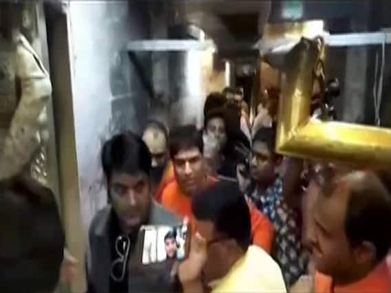 Kapil Sharma offers prayers at Mahakaleshwar temple in Indore