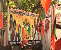 কংগ্রেস দফতরের সামনে বিজেপি কর্মীদের তাণ্ডব, পাল্টা বিক্ষোভ কংগ্রেসের, সেন্ট্রাল অ্যাভেনিউয়ে ধুন্ধুমার