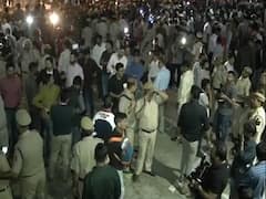 Delhi Police मुख्यालय पर पुलिसकर्मियों ने धरना खत्म किया 