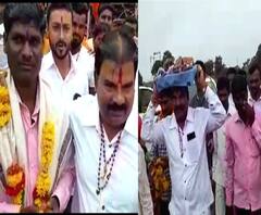 Special Report | कार्यकर्ता-आमदाराचं अनोखं नातं, आमदाराने कार्यकर्त्याच्या चपला डोक्यावर घेतल्या | ABP Majha