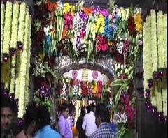 Pandharpur | कार्तिकी एकादशीनिमित्त विठ्ठल मंदिराला फुलांची सजावट, पंढरीत विठुरायाचा जयघोष | पंढरपूर | ABP Majha