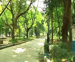 ছটপুজো: সরোবর থেকে উধাও পুলিশ, ঢুকল বহিরাগতরা, শুরু পুজোর প্রস্তুতি 