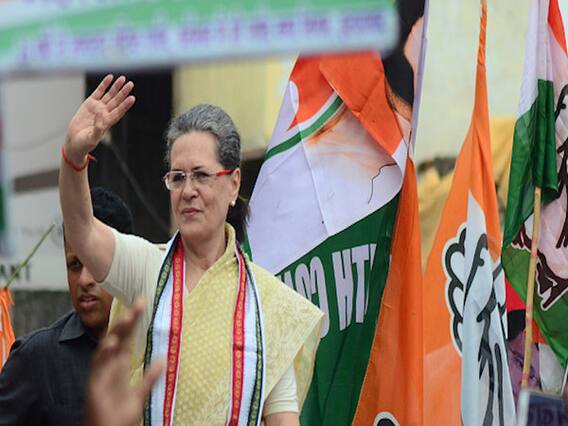 Uddhav Thackeray के शपथ ग्रहण में नहीं जाएंगी Sonia Gandhi: सूत्र