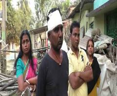 Reporter Stories: শান্তিপুরে এক ব্যক্তিকে বাড়ি থেকে বার করে মারধর করার অভিযোগ দুষ্কৃতীদের বিরুদ্ধে