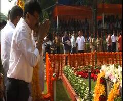 Bal Thackeray | आम्हाला शहाणपणा शिकवू नका; संजय राऊतांचा फडणवीसांना टोला | ABP Majha