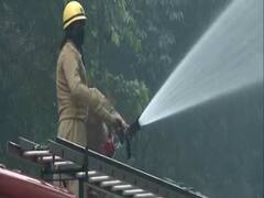 Delhi NCR में Pollution लौटा, सांस लेने में मुश्किल, पानी का हो रहा छिड़काव