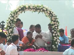 आज है Bal Thackeray की पुण्यतिथि, श्रद्धांजलि देने शिवाजी पार्क पहुंच रहे हैं लोग