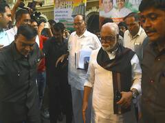 Sonia Gandhi और Sharad Pawar के बीच हुई बातचीत | Maharashtra Politics