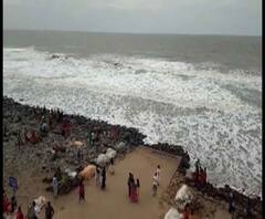 Reporter Stories: দীঘায় শুরু বৃষ্টি, বুলবুলের জন্য সতর্ক প্রশাসন, চলছে ঘোষণা, তবে হাওয়ার দাপট নেই