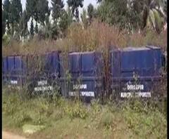 Reporter Stories: জঙ্গলে পড়ে পড়েই নষ্ট হচ্ছে লক্ষ লক্ষ টাকার ময়লা ফেলার ভ্যাট, ‘উদাসীন’ দুর্গাপুর পুরসভা