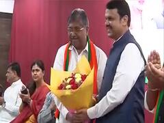 Fadnavis holds meeting with BJP MPs, Ajit Pawar tweets to thank PM Modi