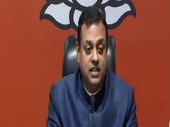 Sidhu defamed India in Pak, Sonia Gandhi should apologise: Patra