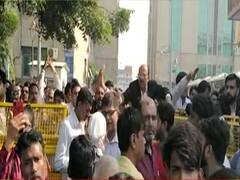 कल भी जारी रहेगी वकीलों की हड़ताल | Delhi Police Vs Lawyers