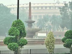 Delhi Pollution: संसद के पास AQI 500 के पार, हवा में जहर से सांस लेना मुश्किल